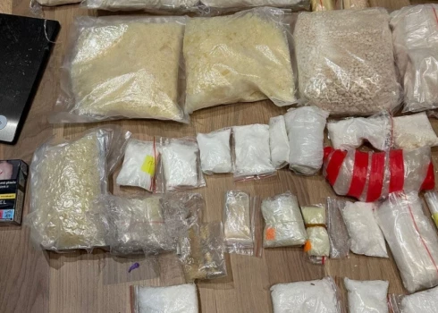 У двух наркодилеров в Риге изъято около 7 кг наркотиков