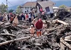 Indonēzijā piedzīvoti nāvējoši plūdi; bojā gājuši vismaz 50 cilvēki
