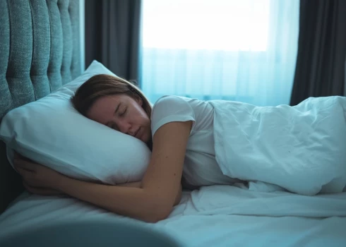 Ir cilvēki, kuri var aizmigt jebkur... Psiholoģes padomi, kā nogulēt saldā miegā visu nakti