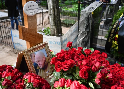 "Vagner" īpašnieka Jevgēņija Prigožina kaps Sanktpēterburgā