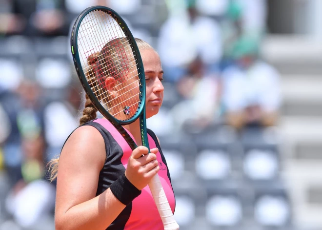 Ostapenko Romas ceturtdaļfinālā pārliecinošs zaudējums pret Sabaļenku