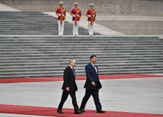 Vizītē Pekinā tiekas Putins un Sji