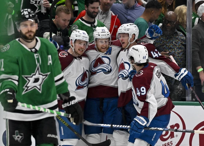 "Avalanche" izcīna otro uzvaru, neļaujot "Stars" vēl sasniegt Rietumu finālu