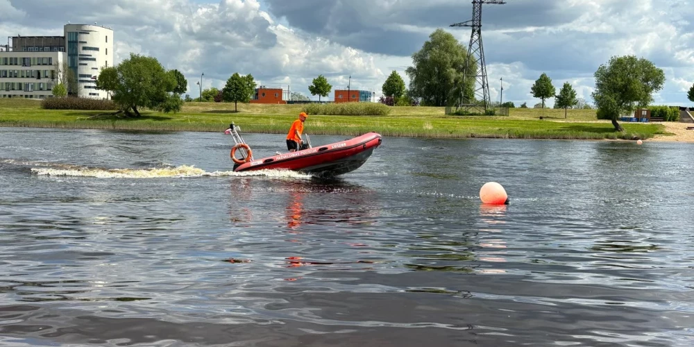 Peldsezonas laikā darbu sāk Jelgavas pašvaldības policijas inspektori.