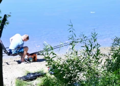 Inspektori pavada vairākas stundas slēpnī un aiztur Silabedru ezera maluzvejnieku