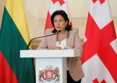 Gruzijas prezidente sola uzlikt veto "ārvalstu aģentu" likumam
