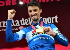 Francūzis Žilians Alafilips triumfē "Giro d'Italia" velobrauciena 12.posmā