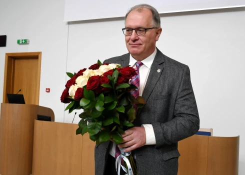 Jaunievēlētais Daugavpils Universitātes (DU) rektors, DU Zinātņu prorektors Arvīds Barševskis pēc DU Satversmes sapulces sēdes.