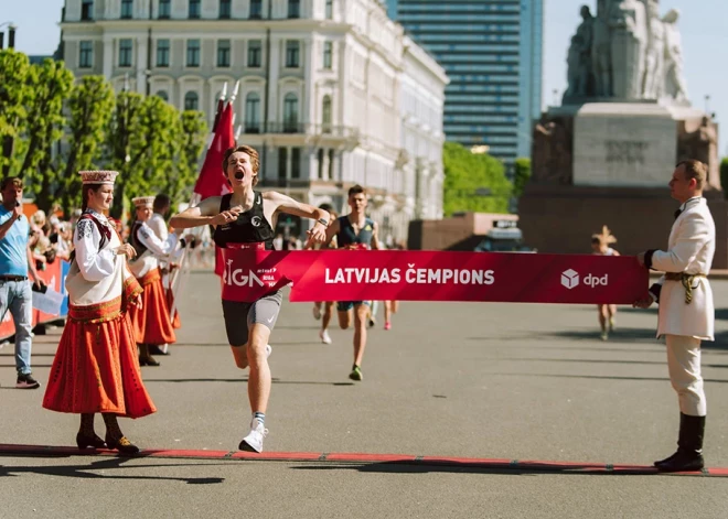 Rīgas maratonā par Latvijas čempioniem jūdzes skrējienā kļūst Kudlis un Velvere