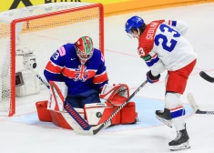 Čehijas un Slovākijas hokejisti izcīna kārtējās uzvaras pasaules čempionātā