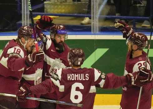 Der tikai uzvara! Latvijas hokejistiem izšķiroša cīņa pret Slovākiju