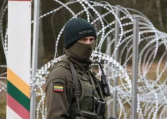 Lietuva saviem robežsargiem sāks izsniegt smagos ieročus