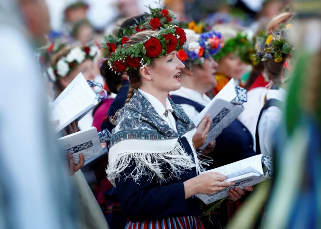 Pirmajiem Dziedāšanas svētkiem Dikļos - 160