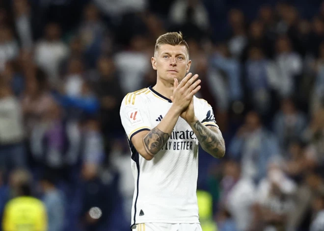 Vācijas izlases un Madrides "Real" pussargs Kross jau pēc dažām spēlēm beigs futbolista karjeru