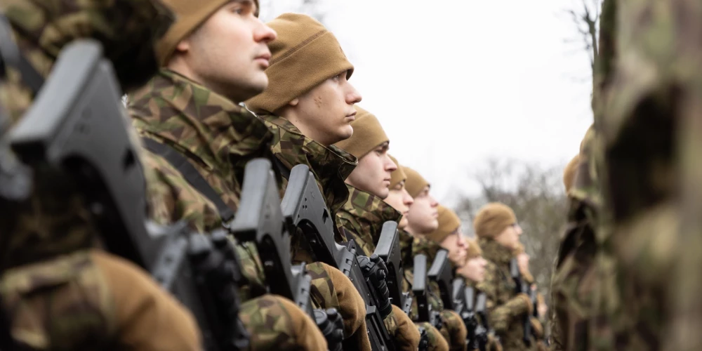 Mobilizācijas gadījumā Latvijas armijā varēs dienēt arī citu valstu pilsoņi; noteiktas īpašas prasības