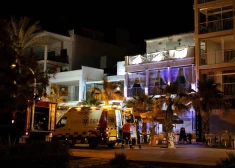 4 человека погибли при обрушении крыши ресторана на испанской Майорке