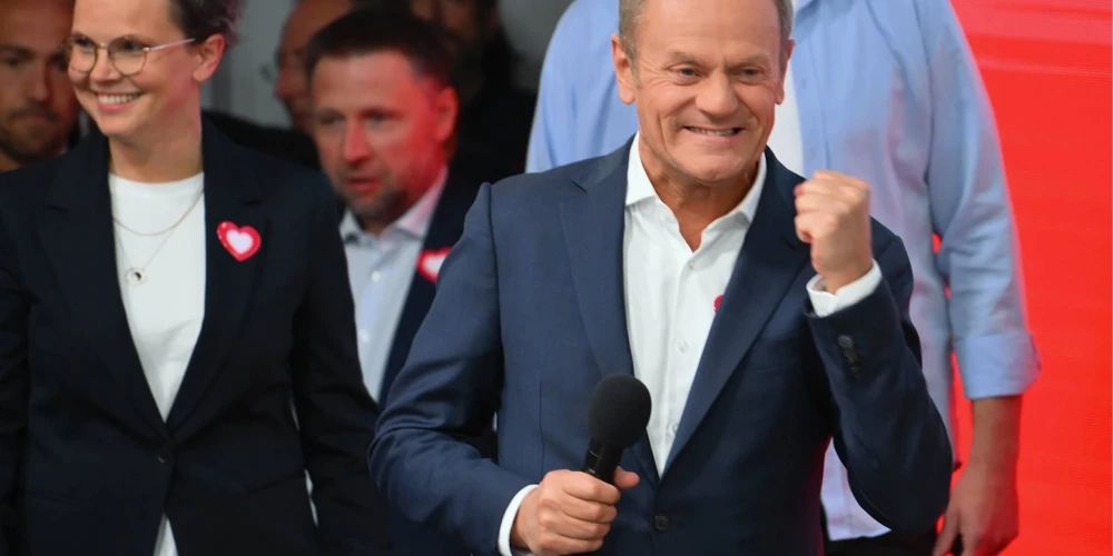 Polijas premjerministrs Donalds Tusks nekandidēs valsts prezidenta vēlēšanās