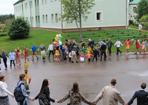 Rāmuļu pamatskolai dots gads, lai savāktu nepieciešamo skolēnu skaitu