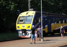 SM: Vilciens "Rīga-Tartu" piestās arī Valmieras, Cēsu, Siguldas un Zemitānu dzelzceļa stacijās