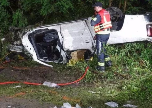 Autoavārijā Austrijā dzīvību zaudē trīs Latvijas pilsoņi 
