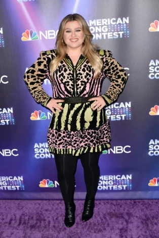 American Song Contest Week 5
Pictured: Kelly Clarkson
Ref: SPL5304294 180422 NON-EXCLUSIVE
Picture by: Tony DiMaio / SplashNews.com
Splash News and Pictures
USA: +1 310-525-5808
London: +44 (0)20 8126 1009
Berlin: +49 175 3764 166
photodesk@splashnews.com
World Rights,
Vida Press