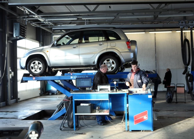 CSDD pagarina transportlīdzekļu tehniskās apskates staciju darba laikus Daugavpilī un Dobelē