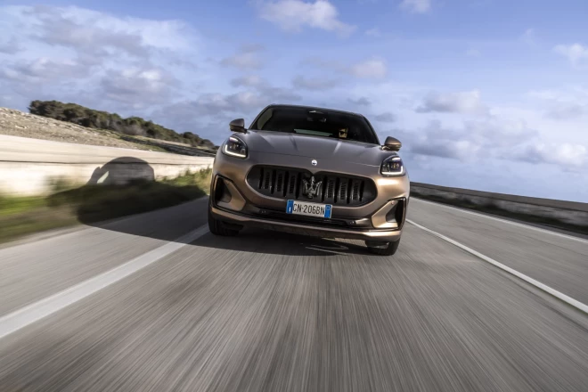 "Maserati Grecale Folgore".