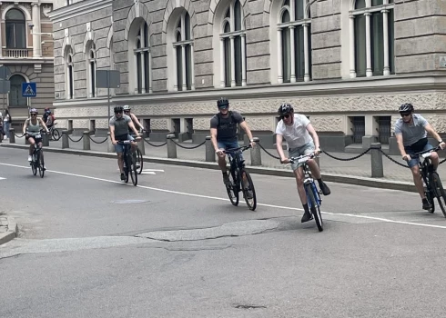 Edgars Rinkēvičs piedalījās velomaratonā (ekrānuņēmums no "X").