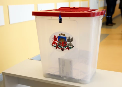 Pirmdien Latvijā iepriekšējā balsošanā Eiropas Parlamenta vēlēšanās nobalsojis gandrīz 1% balsstiesīgo