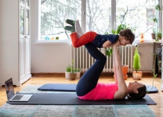 Vai bērni un grūtnieces drīkst nodarboties ar jogu? Eksperte nosauc lietas, kas jāzina visiem