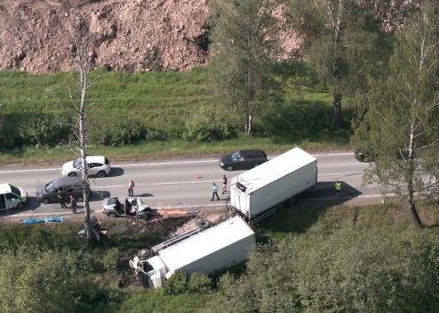 Трагическое ДТП под Тинужи: грузовик выехал на встречную полосу и врезался в легковое авто - двое погибших