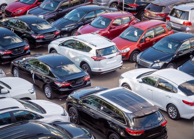 Trešajā valstī reģistrētu transportlīdzekli būs jādeklarē izmantošanai ceļu satiksmē Latvijā