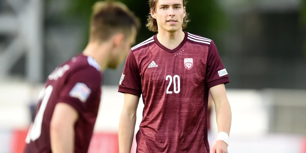 Uzbrucējs Roberts Uldriķis savainojumu dēļ nespēlēs Latvijas futbola izlasē Baltijas kausā.