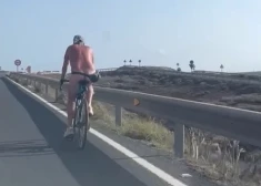Pliks tūrists uz velosipēda nokaitina Kanāriju salu iedzīvotājus, kuri vēlas tūristiem parādīt durvis
