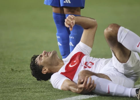 Ozans Kabaks tikko guvis savainojumu.