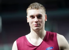 Talantīgais basketbolists Roberts Blūms izvēlējies karjeru turpināt NCAA.