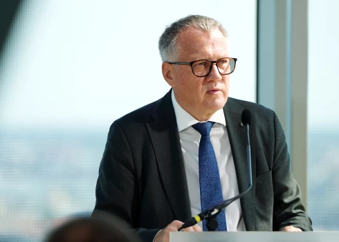 Finanšu ministrs Arvils Ašeradens.