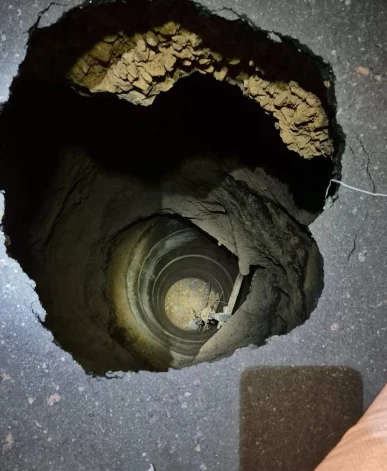 Судя по всему, раньше тут действительно было какое-то сооружение.