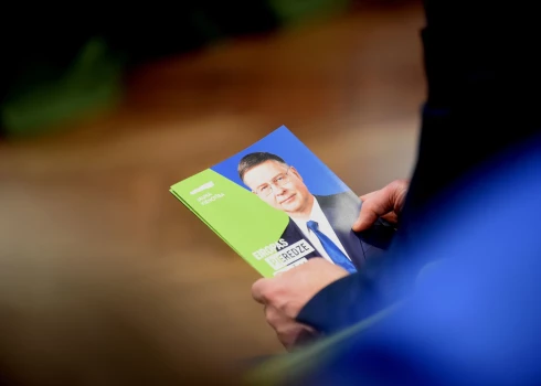Līdz priekšvēlēšanu aģitācijas perioda beigām un Eiropas Parlamenta (EP) vēlēšanām atlikušas divas dienas. 