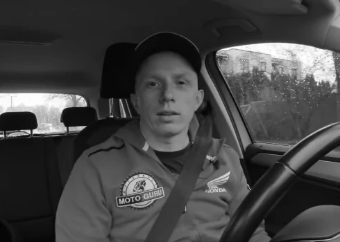 Juris Apinis ikdienā strādāja par moto instruktoru.