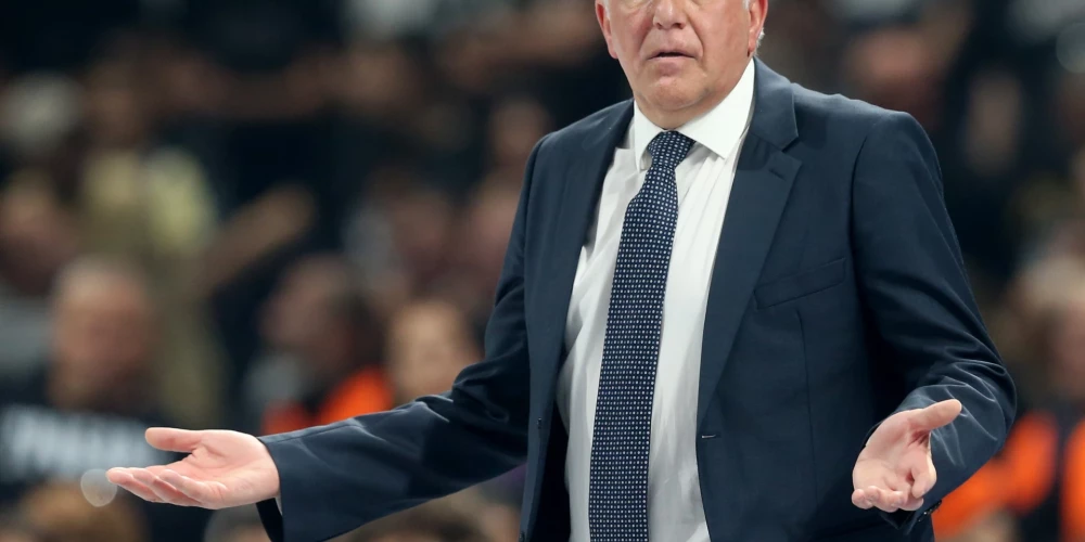 Titulētākajam Eiropas basketbola trenerim Žeļko Obradovičam atliek vien noplātīt rokas, jo viņa vadītā Belgradas "Partizan" palikusi bez tituluiem šosezon, turklāt ne gluži pašu vainas dēļ.