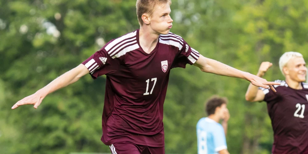 Latvijas U-21 futbolisti uzvar pēcspēles sitienos un iekļūst Baltijas kausa finālā