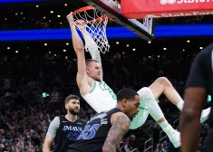 Kristapa Porziņģa lieliskais spēles sākums palīdzēja Bostonas "Celtics" panāk izšķirošo izrāvienu, pēc kura "Mavericks" līdz galam tā arī neatguvās