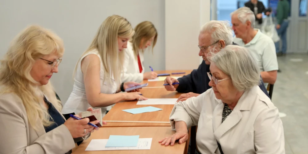 Eiropas Parlamenta vēlēšanas 79. vēlēšanu iecirknī Rīgas Natālijas Draudziņas vidusskolā.