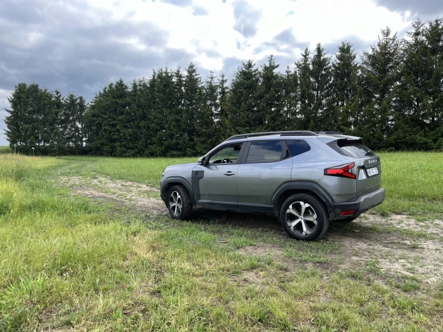 "Dacia Duster".