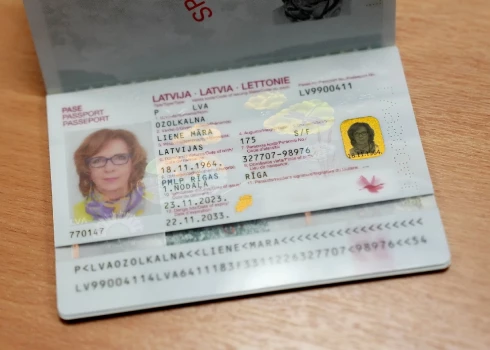 Можно ли в Латвии фотографироваться на паспорт в очках? Оказывается - да, но есть условия