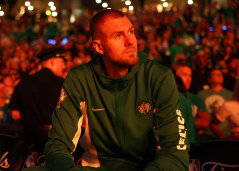 Trauksmes zvans Bostonas "Celtics" un Latvijas izlasei; Porziņģis guvis ļoti retu savainojumu