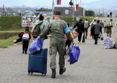 Krievija izvedusi savus karavīrus no Kalnu Karabahas