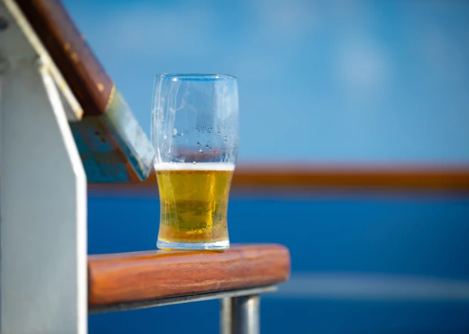 Robežsargi Ventspilī aptur kuģa kapteini pamatīgā žvingulī