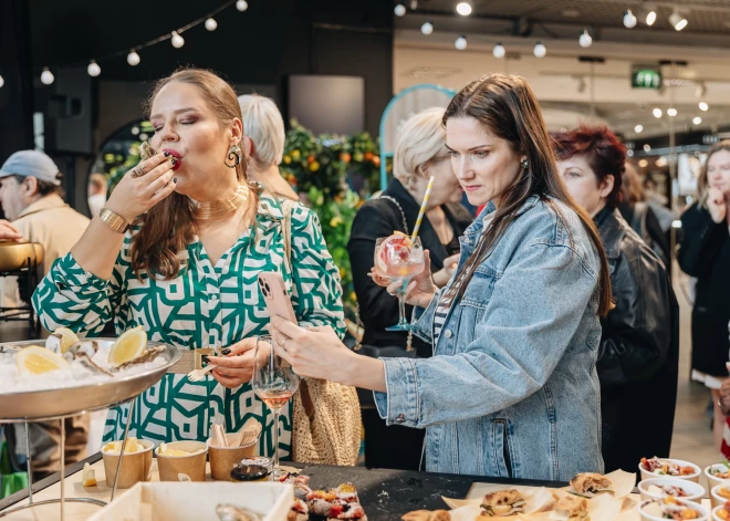 Встречая начало лета, в самом сердце Риги – возле универмага Stockmann – прошел праздник летних вкусов, пригласивший гостей насладиться изысканными блюдами и напитками от лучших латвийских и зарубежных производителей. 